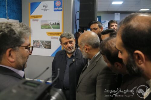 گزارش تصویری دیدار وزیر کشور از غرفه شهرداری اهواز در نمایشگاه تحول حکمرانی شهری با حضور کلانشهرهای ایران در وزارت کشور