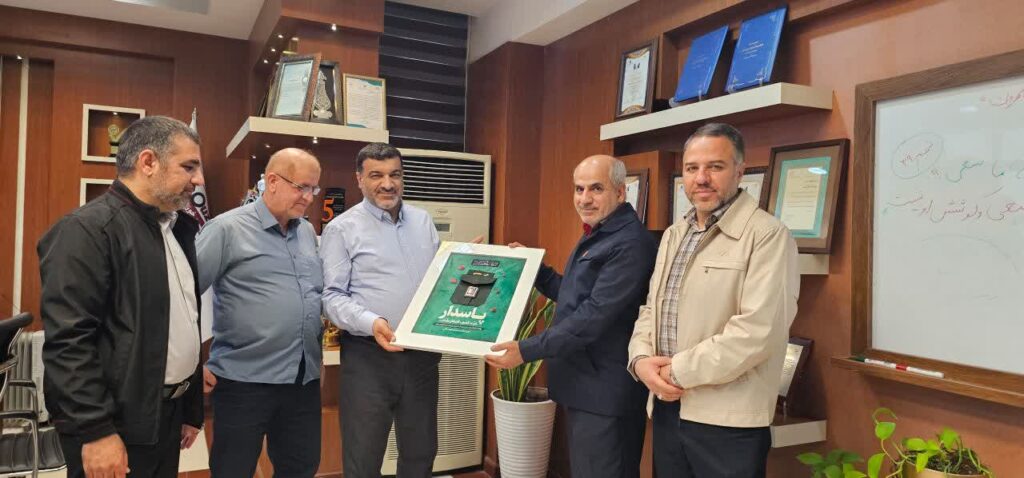 دیدار فرمانده حوزه مقاومت بسیج شهید بقایی با مهندس محمدی مدیر عامل شرکت فولاد اکسین خوزستان