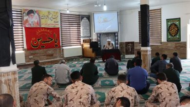 فرمانده سپاه ناحیه شهرستان آذرشهر در مراسم تجلیل از خبرنگاران بسیجی، اصحاب رسانه و فعالان افتخاری عرصه رسانه بسیج، گفت: اهل قلم به ویژه خبرنگاران افسران جنگ نرم در خط مقدم مقابله با حیله های دشمن هستند.