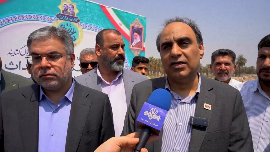 مراسم کلنگ زنی مدرسه ۹ کلاسه