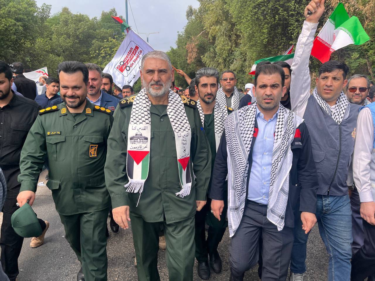 شکوه حضور کارکنان شرکت فولاد اکسین خوزستان در راهپیمایی حمایت از مردم مظلوم غزه