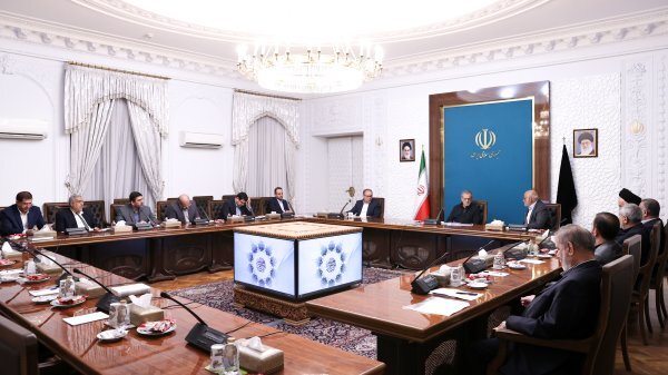 پزشکیان در دیدار نمایندگان لرستان و خوزستان