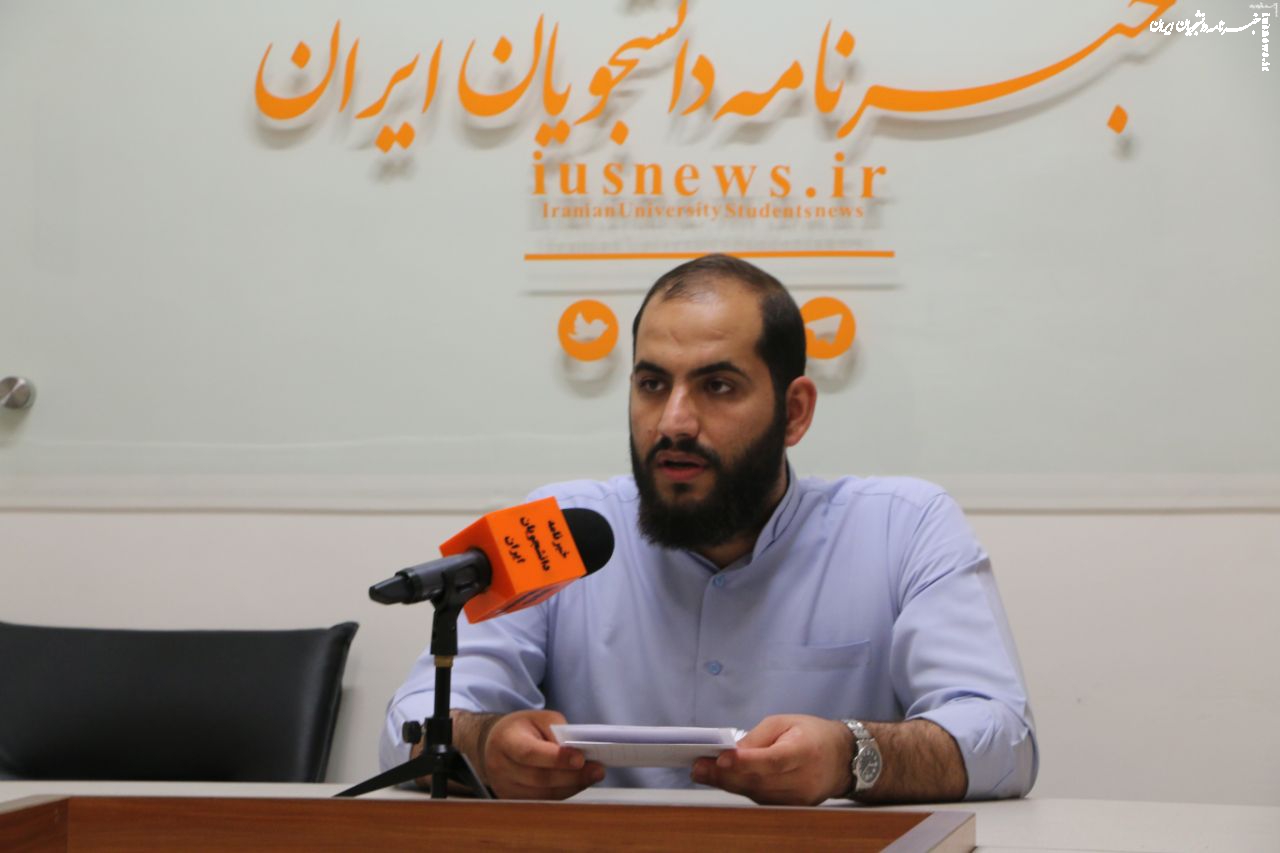دبیر سیاسی اتحادیه انجمن‌های اسلامی دانشجویان مستقل: بحث بازگشت اساتید و دانشجویان آقای رئیس جمهور هم یک جمله ای گفتند در یک جلسه ای مبنی بر اینکه دانشجو نمی تواند آدم بدی باشد و از این نوع صحبت ها بنده این را میخوام خدمت شما عرض کنم که هیچ کسی مصونیت ندارد که بگوییم دانشجوها به صرف اینکه دانشجو باشد مصونیت پیدا کرد و دیگر نمیتواند آدم بدی باشد اتفاقا هم دانشجو میتواند آدم بدی باشد هم استاد.